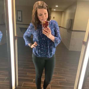 Meet your Posher, Crystal